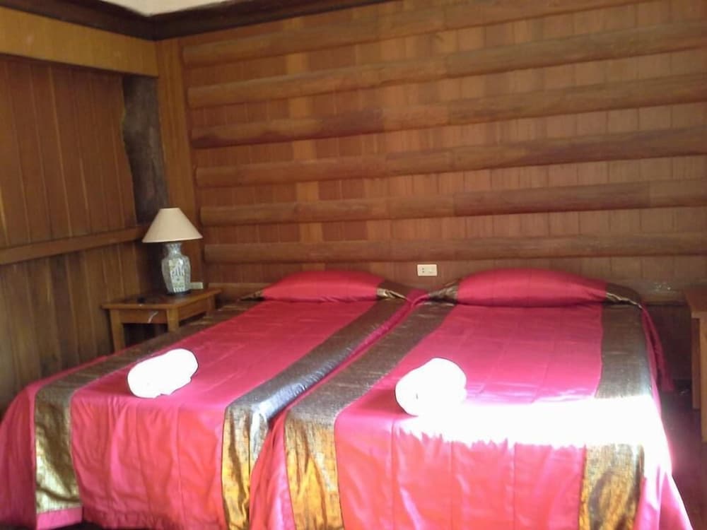 传统房屋,6间卧室 (บ้านชมเดือน - 最多18人)