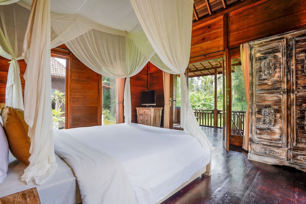 Honeymoon Room, 1 Bedroom, Pool View, Poolside photo 2