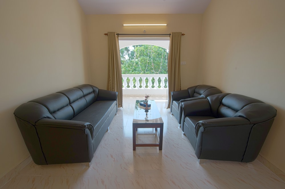 Executive Apartment (3 bedroom apt) photo 3