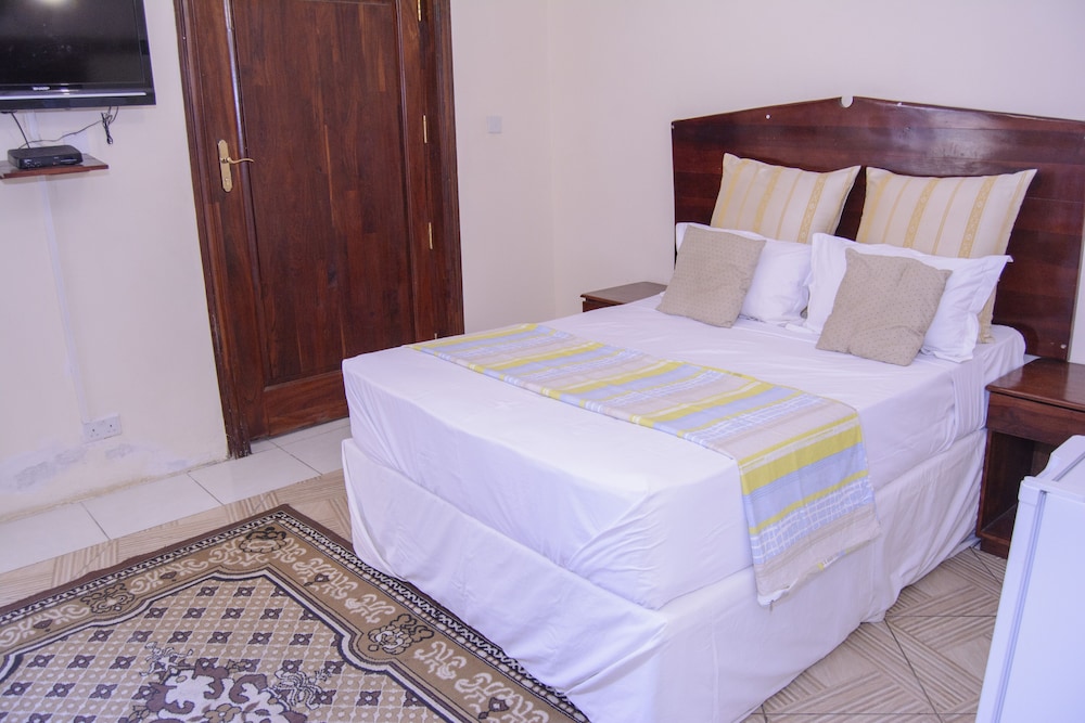 Family Room, 2 Double Beds, Accessible, Non Smoking photo 3