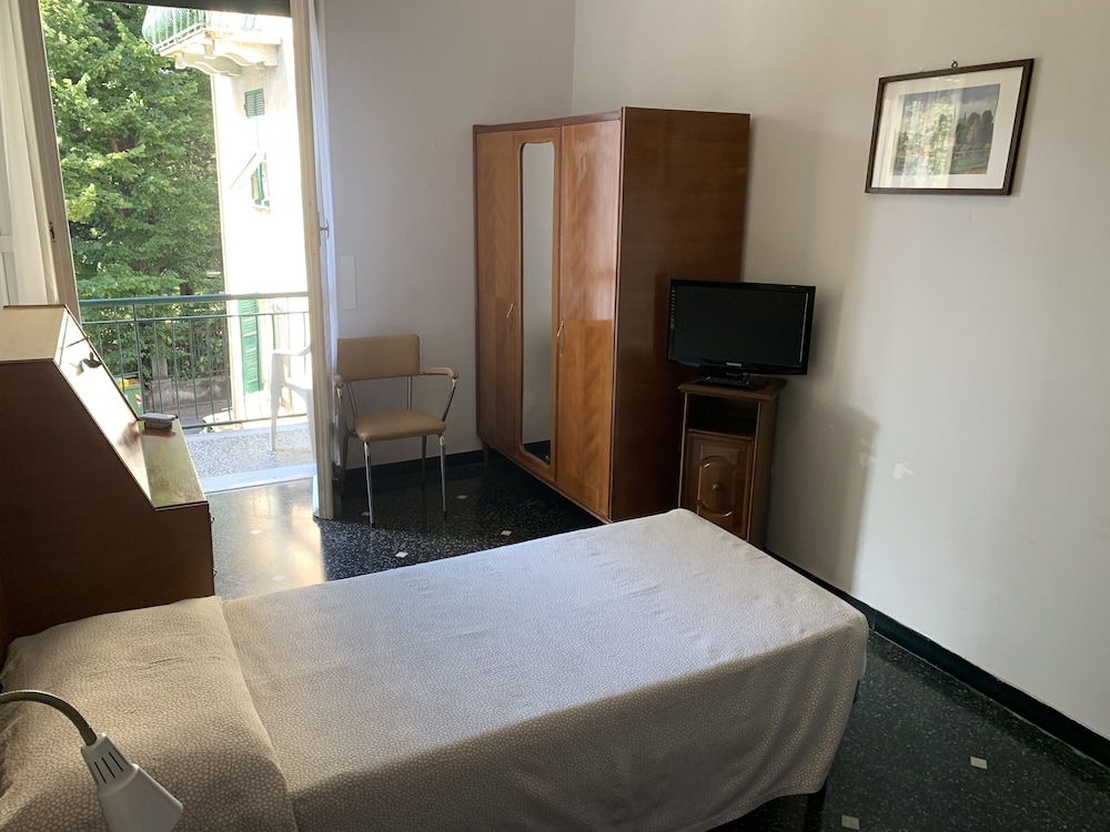 Basic Single Room