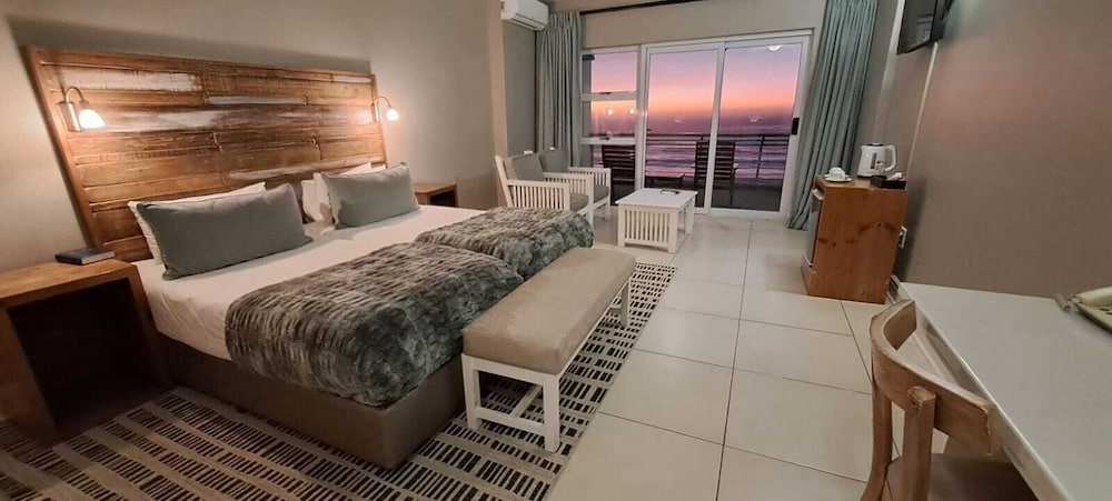 Superior Twin Room, 2 Twin Beds, Beach View, Beachfront
