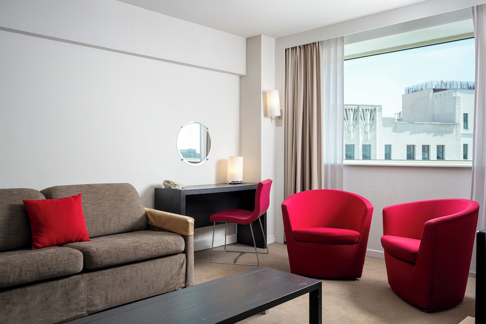 Superior Suite, 1 Double Bed (Extendable Sofa) photo 3