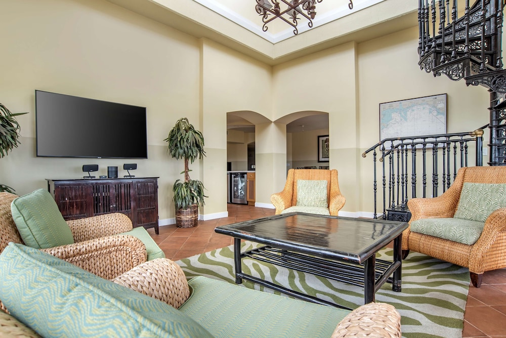 2 BEDROOM 1 KING 2 DOUBLES PREMIER SUITE - Photo 1