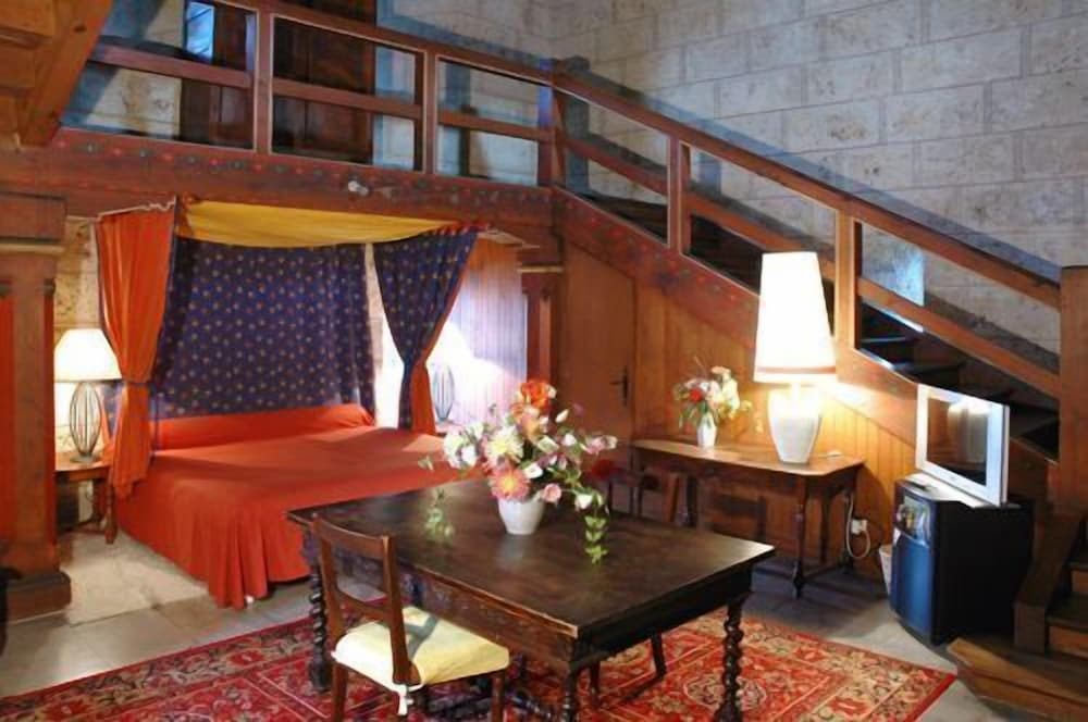 Room (Le Donjon) photo 1