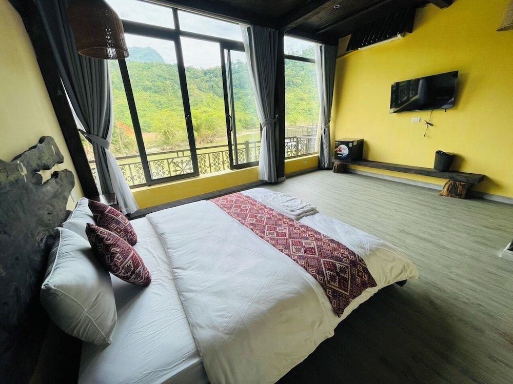 Luxury Double Room, Balcony, River View photo 1