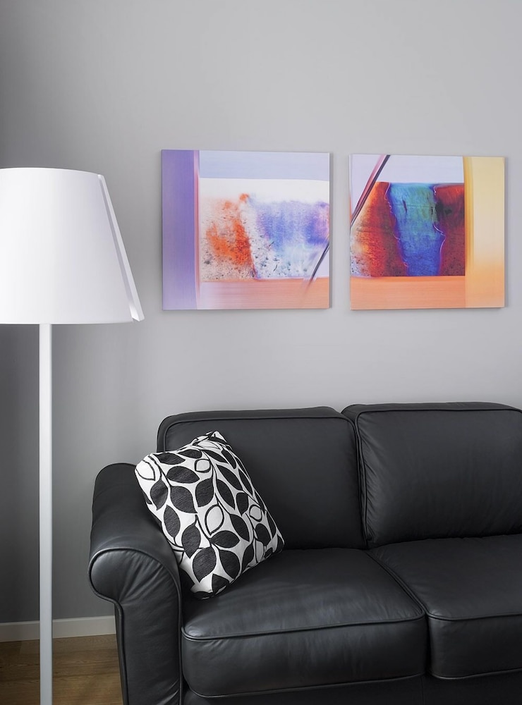 Studio Suite - Photo 3