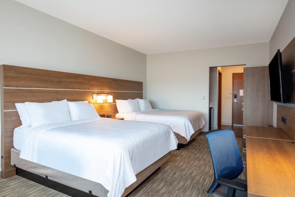Studio Suite, 2 Queen Beds - Photo 1