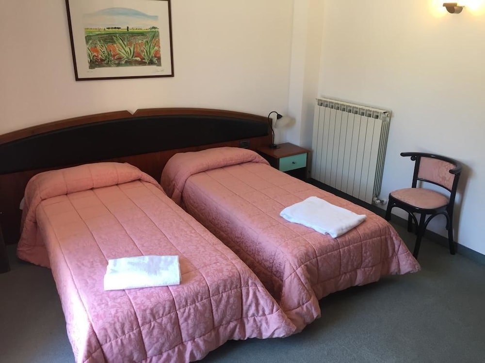 Double Or Twin Room photo 1