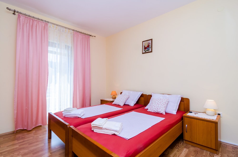 Apartment (Two-Bedroom Apartment with Terrace) photo 1