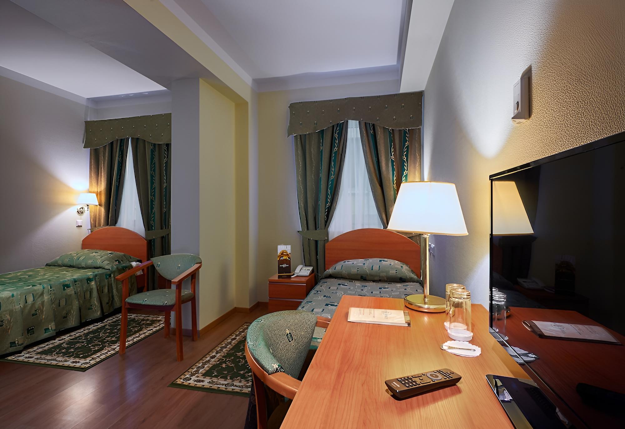 Superior Double or Twin Room photo 3