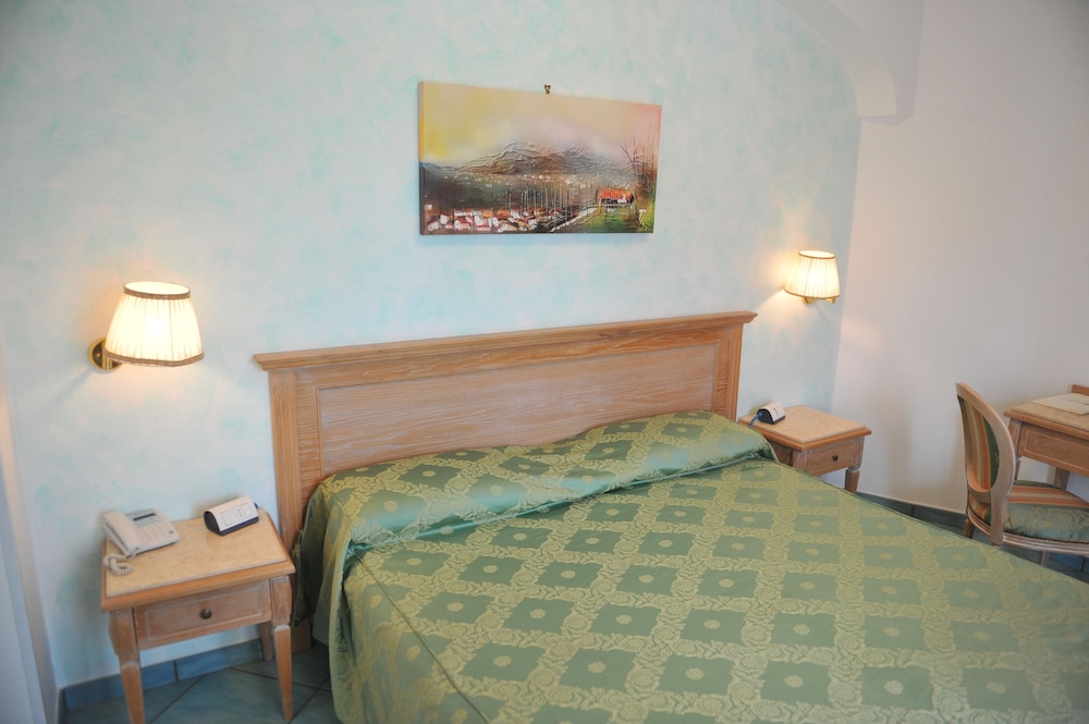 Superior Double or Twin Room, Jetted Tub