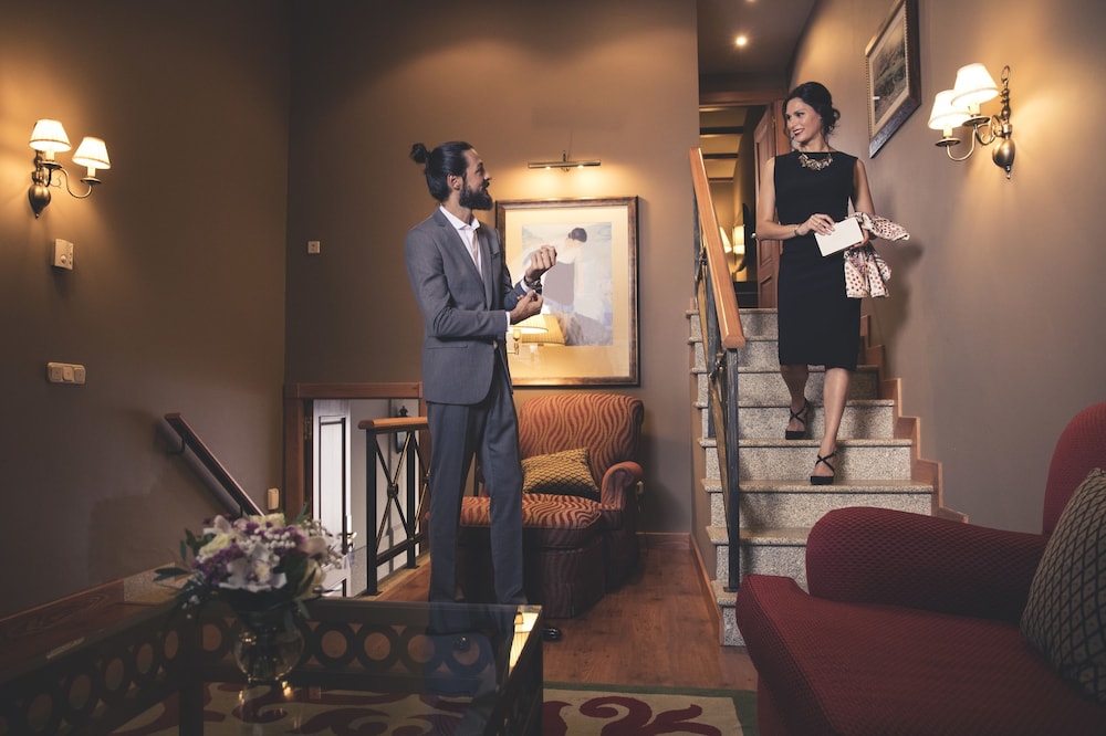 Villa (2 Adults) - Photo 1
