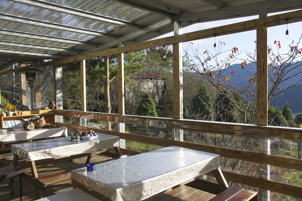 Comfort Room (For 5 Persons) photo 3
