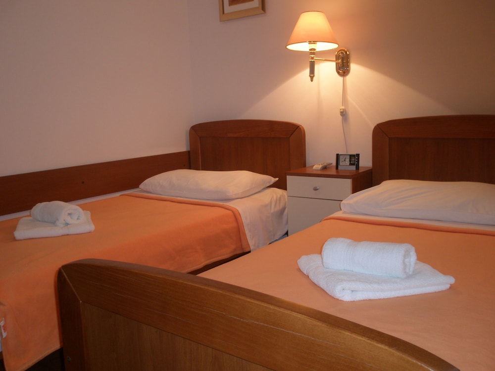 Standard Apartment 2 Twin Beds photo 1