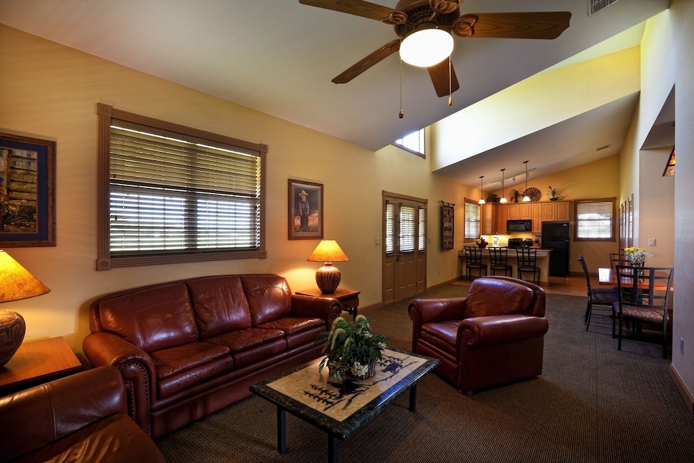Club Cabin (Saddle Club) photo 1