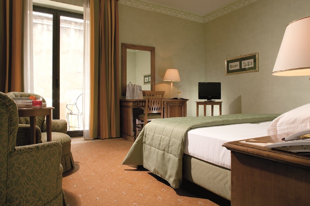 Standard Double Room - Photo 1