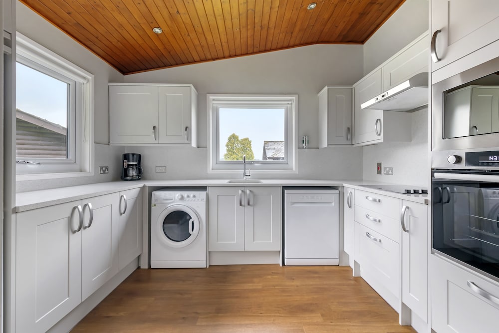 Lodge, 2 Bedrooms - Photo 10