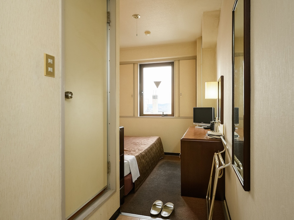 Semi Double Room (Smoking) photo 3