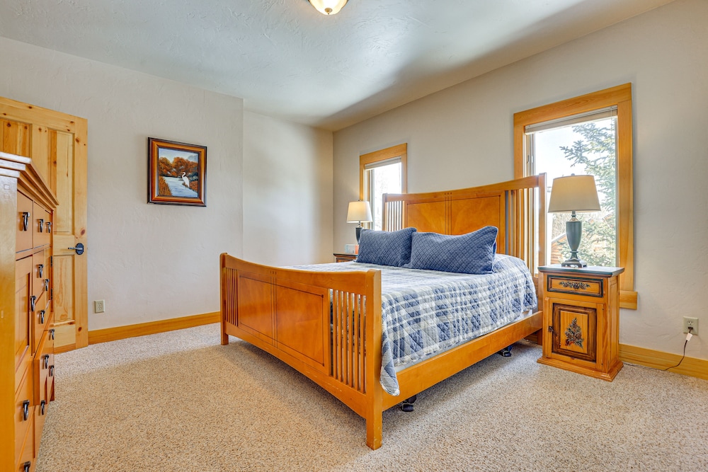 House (4 Bedrooms) photo 2