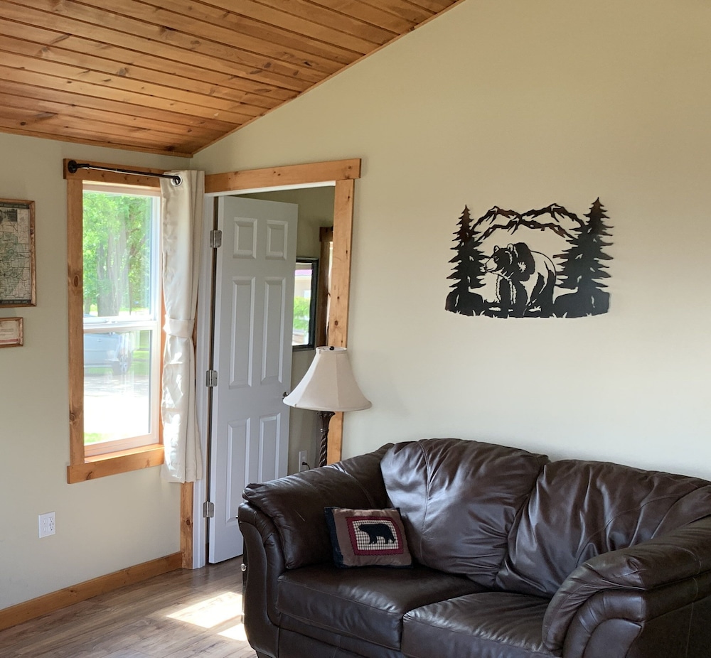 Cabin, 3 Bedrooms, Resort View photo 3