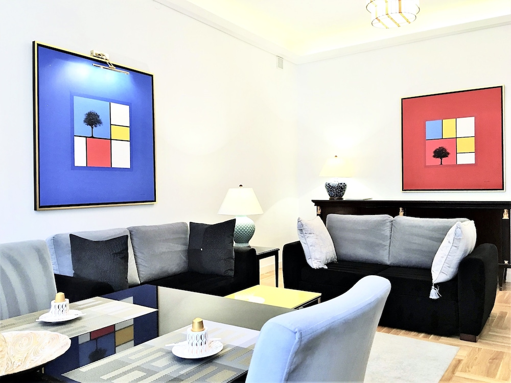 Luxury Suite, 2 Bedrooms (Piwna street, Garden view, 90 m2)