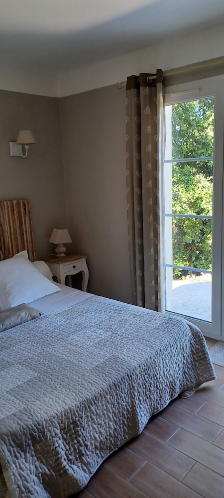 Standard Double Room - Photo 1