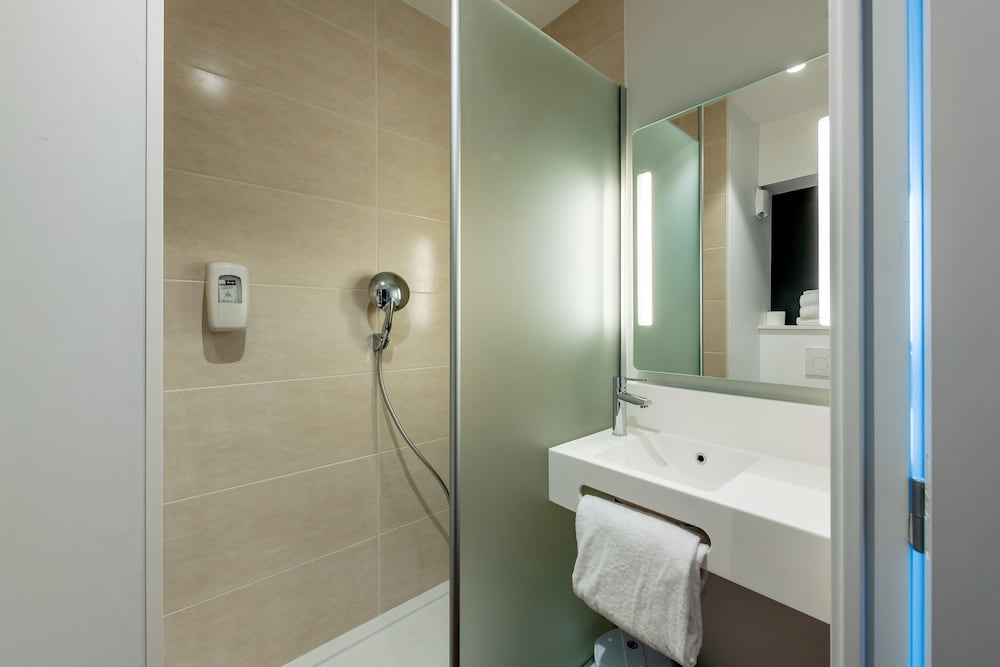 Triple Room, Non Smoking - Photo 2