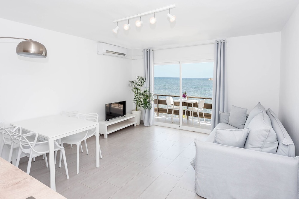 Apartment, 2 Bedrooms, Balcony, Sea View
