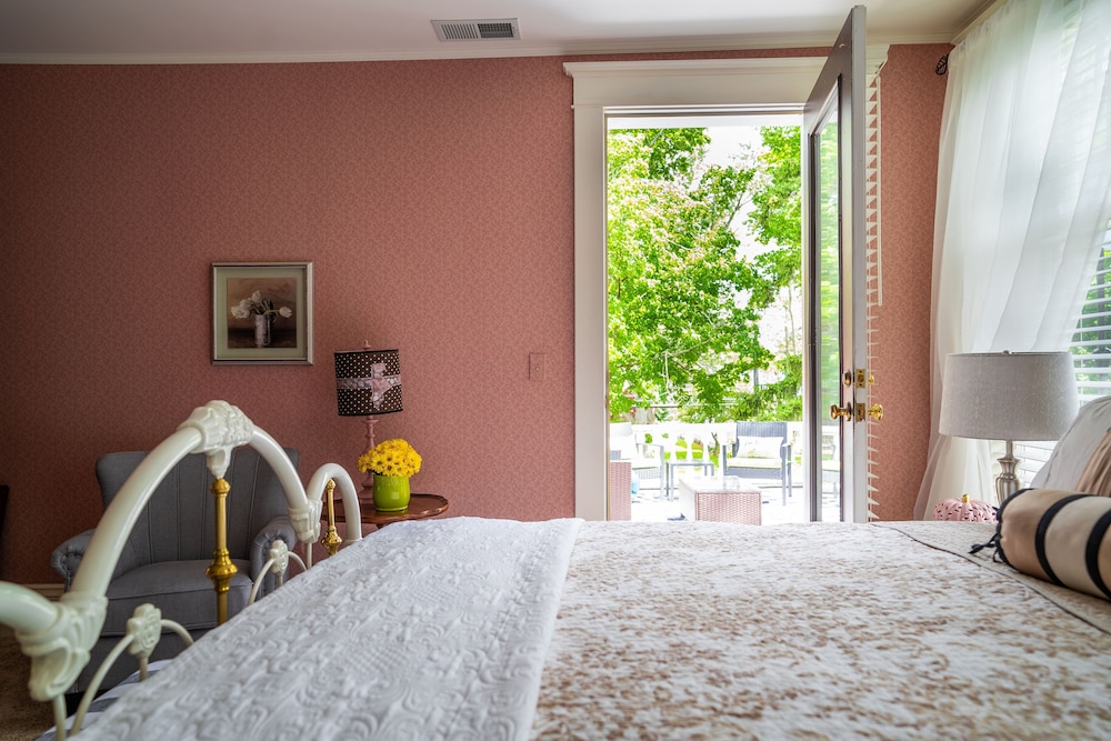Grand Room photo 2