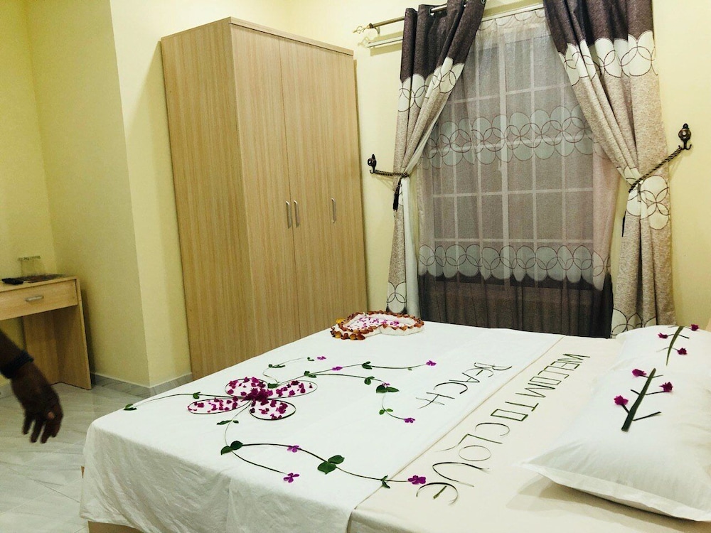Deluxe Double Room, 1 King Bed, Non Smoking, Beachside photo 1