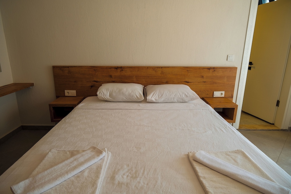 Classic Condo, 1 Bedroom - Photo 4