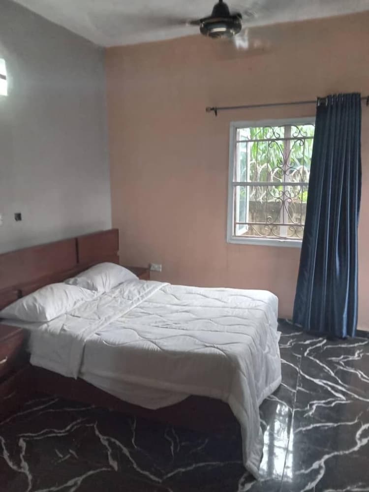 Economy Double Room photo 1