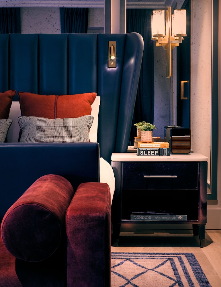 Suite (Fifth Floor ) photo 2