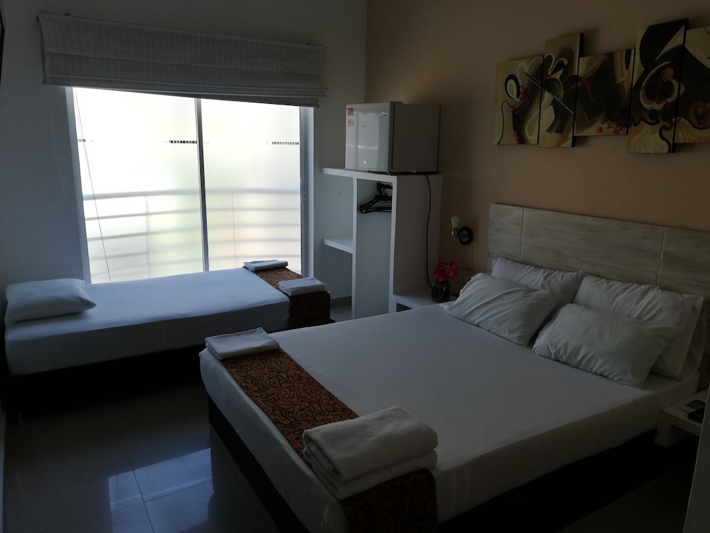 Comfort Room, 1 Double Bed, Non Smoking, City View photo 2