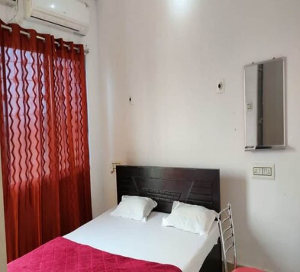 Standard Double Room, City View - Photo 2