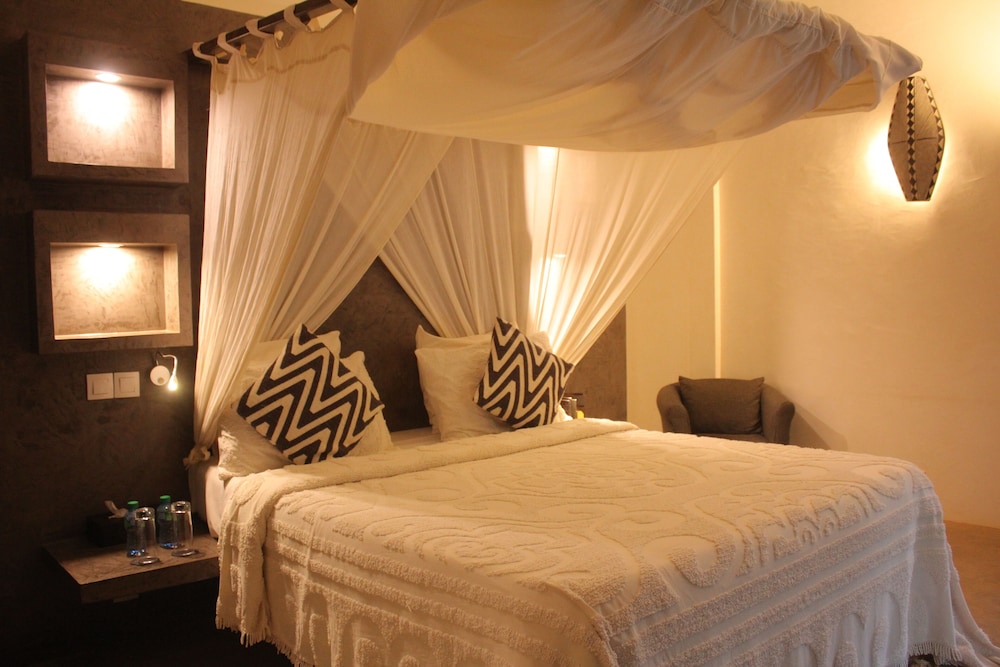 Classic Double Room, Patio, Poolside