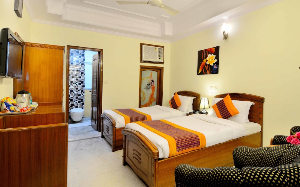 Deluxe Room With Free Wifi - Photo 2