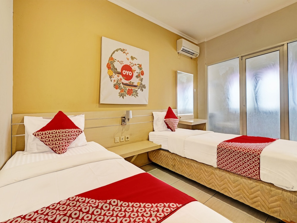 Deluxe Twin Room photo 2