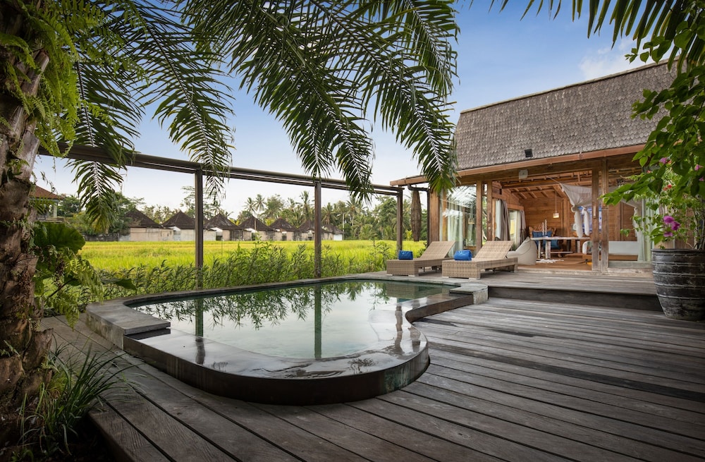 Bulan Madu One Bedroom Pool Villa photo 3