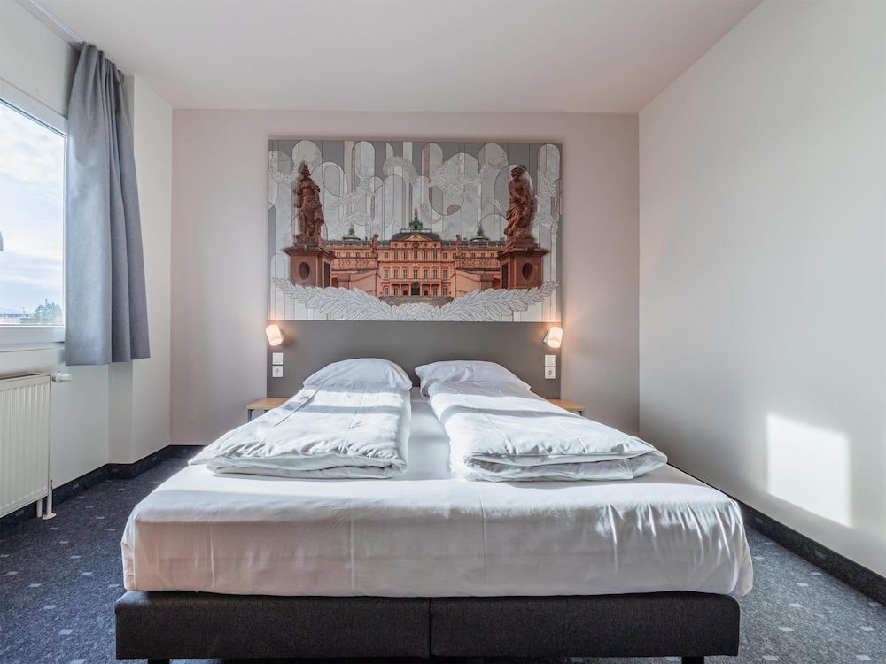 Double Room (French bed) - Photo 3