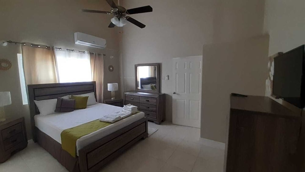 Townhome photo 3