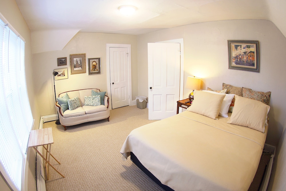 Townhome, 3 Bedrooms photo 1
