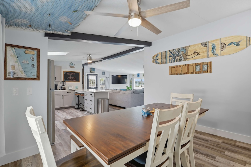 4BR Coastal Pool Cottage Golf Cart Kayaks, Photo 13