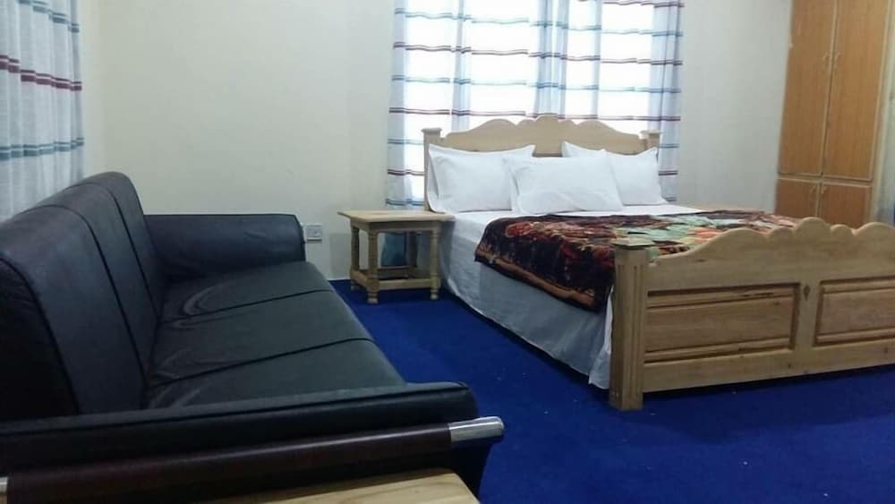Standard Double or Twin Room photo 1