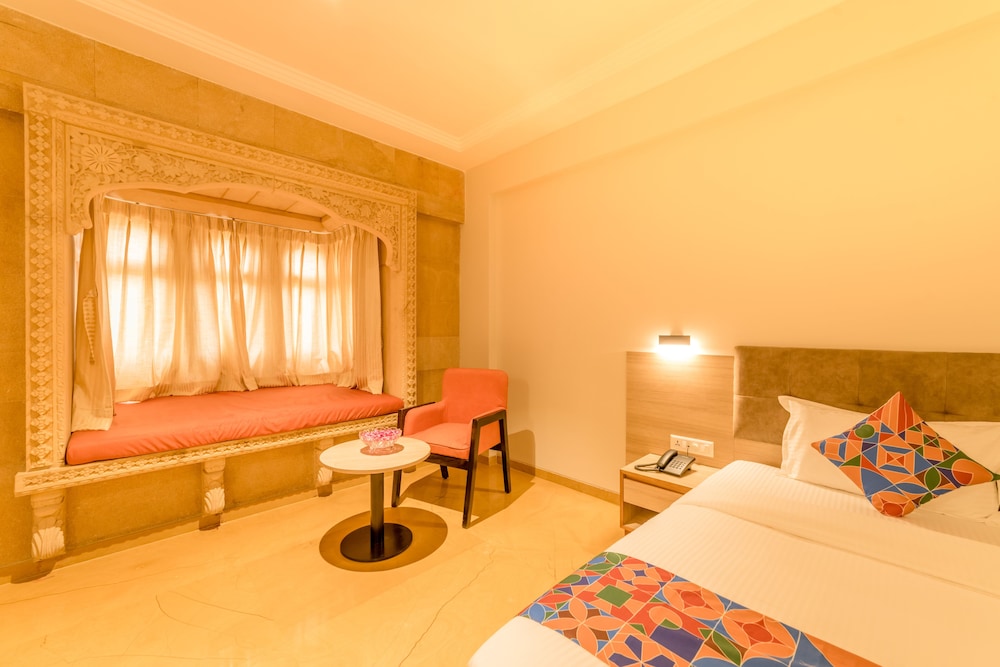 Queen Suite Room - Photo 6