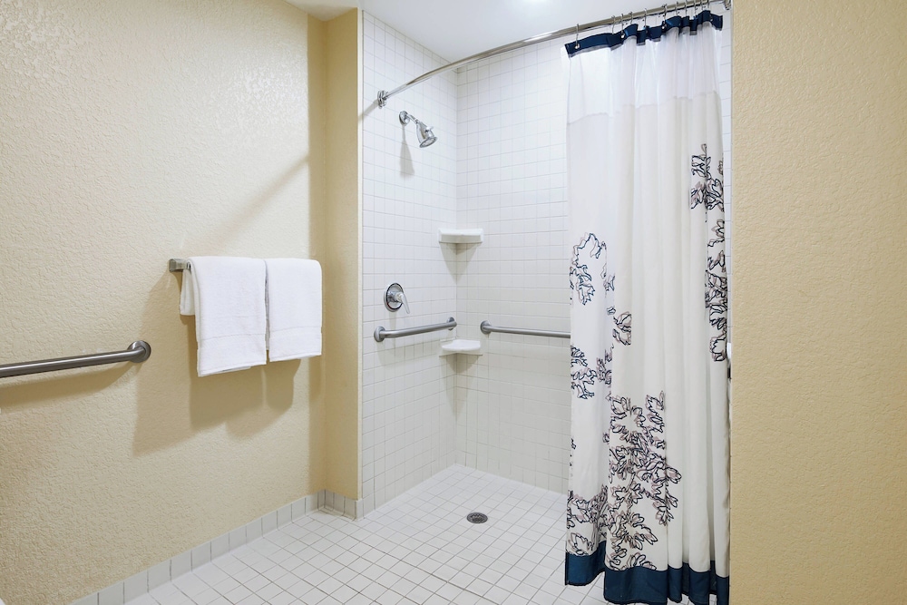 Suite, 1 Double Bed - Photo 7