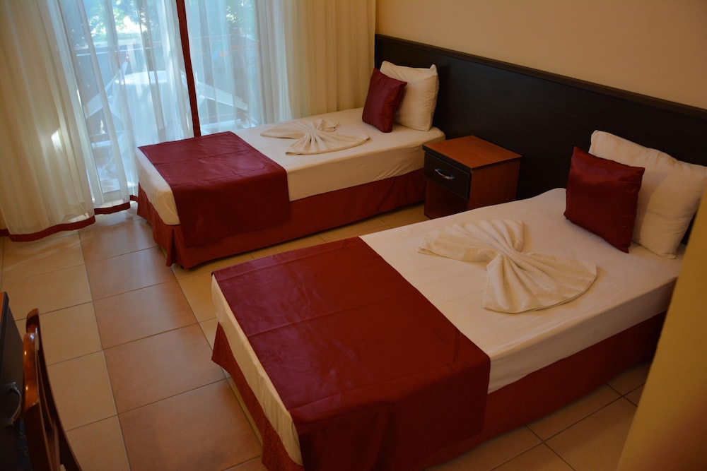 Standard Room, Balcony, Ground Floor