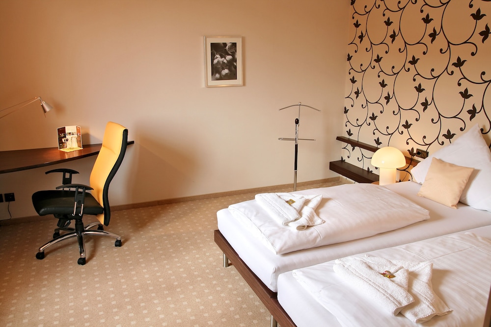 Comfort Twin Room photo 2