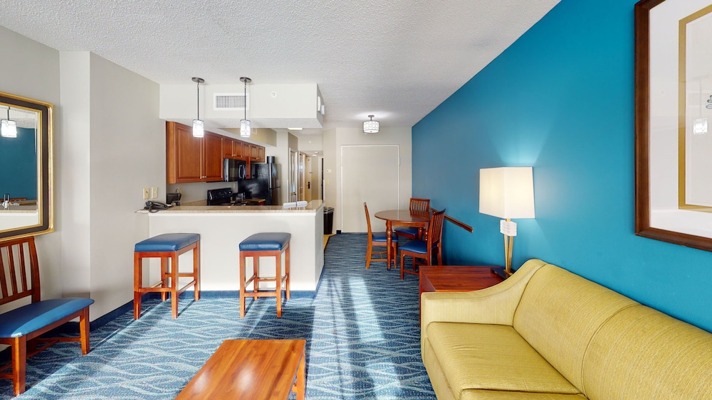 Suite, Oceanfront - Photo 7